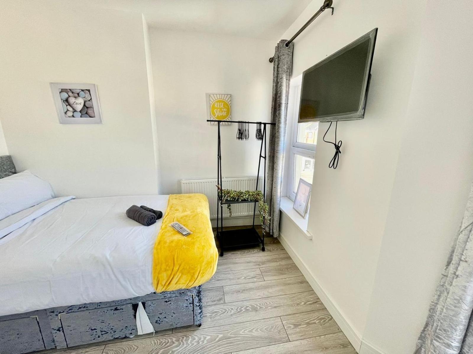 Cheerful 1 Bed Apartment Cardiff City Centre - Penarth Rd Екстериор снимка