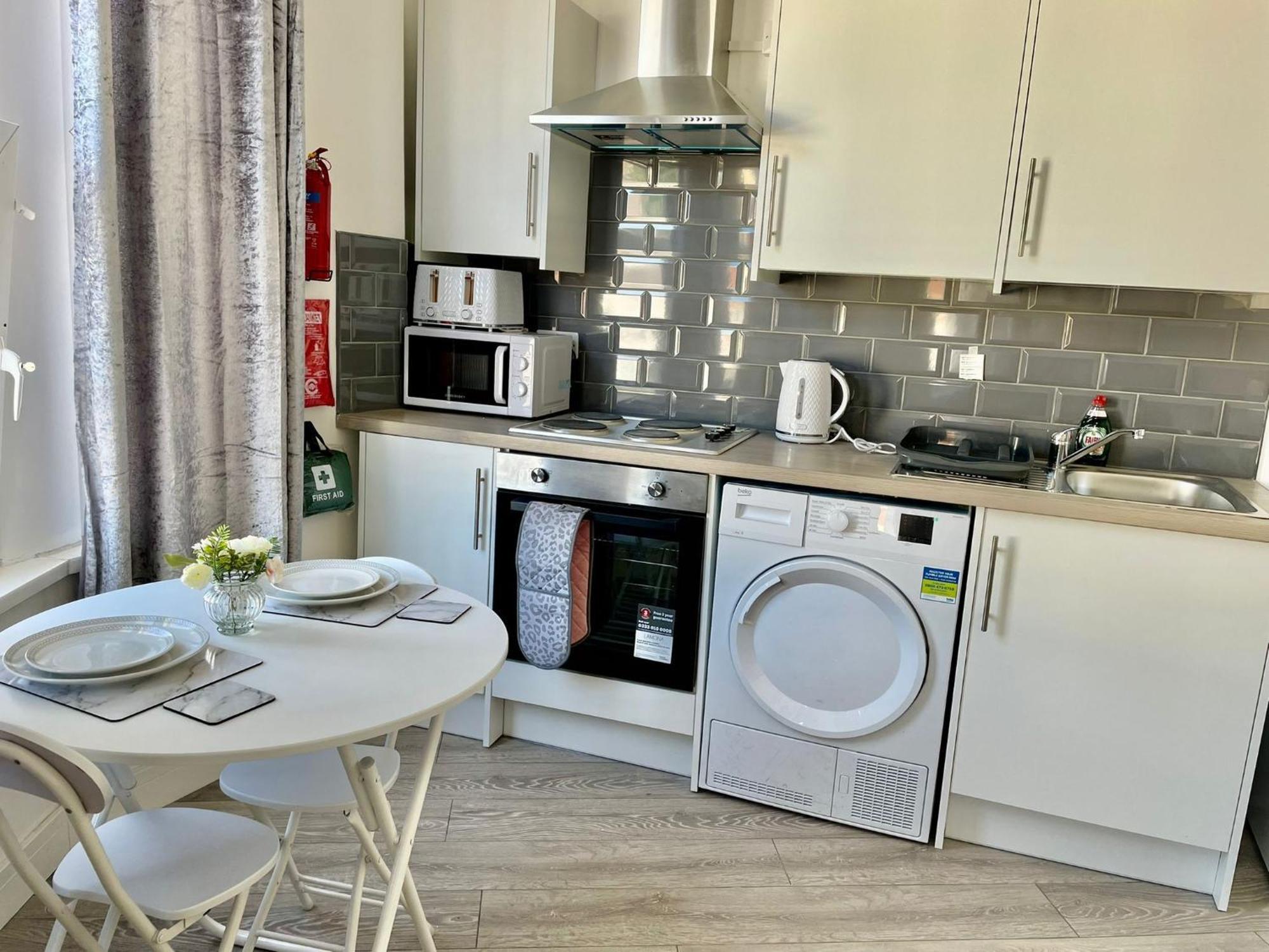 Cheerful 1 Bed Apartment Cardiff City Centre - Penarth Rd Екстериор снимка